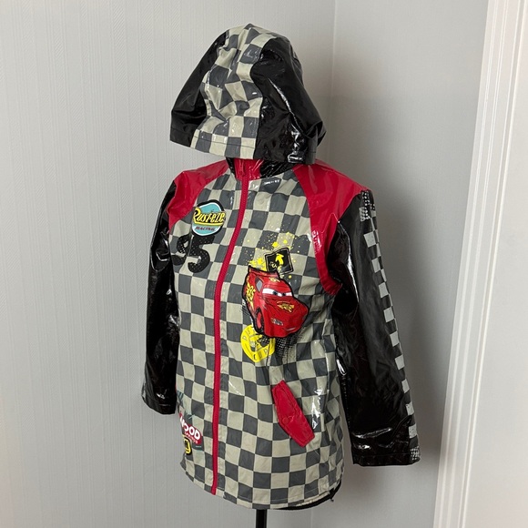 Other - Disney Pixar Cars boys' Lightning McQueen waterproof rain slicker size 7/8
